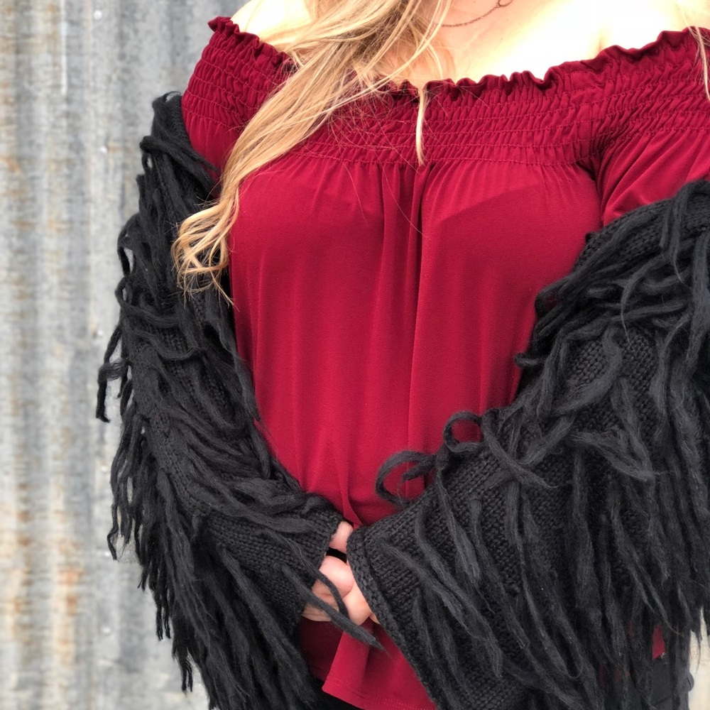Off-Shoulder Top - Picture 2 of 5